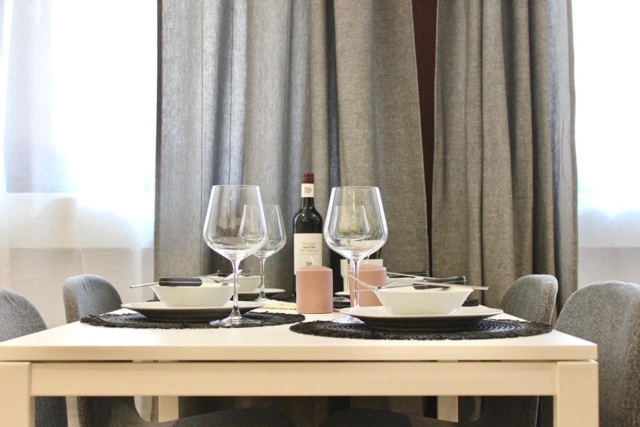 Vier Sind Hier Apartments รอทท์ไวล์ ภายนอก รูปภาพ