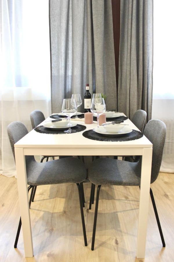 Vier Sind Hier Apartments รอทท์ไวล์ ภายนอก รูปภาพ